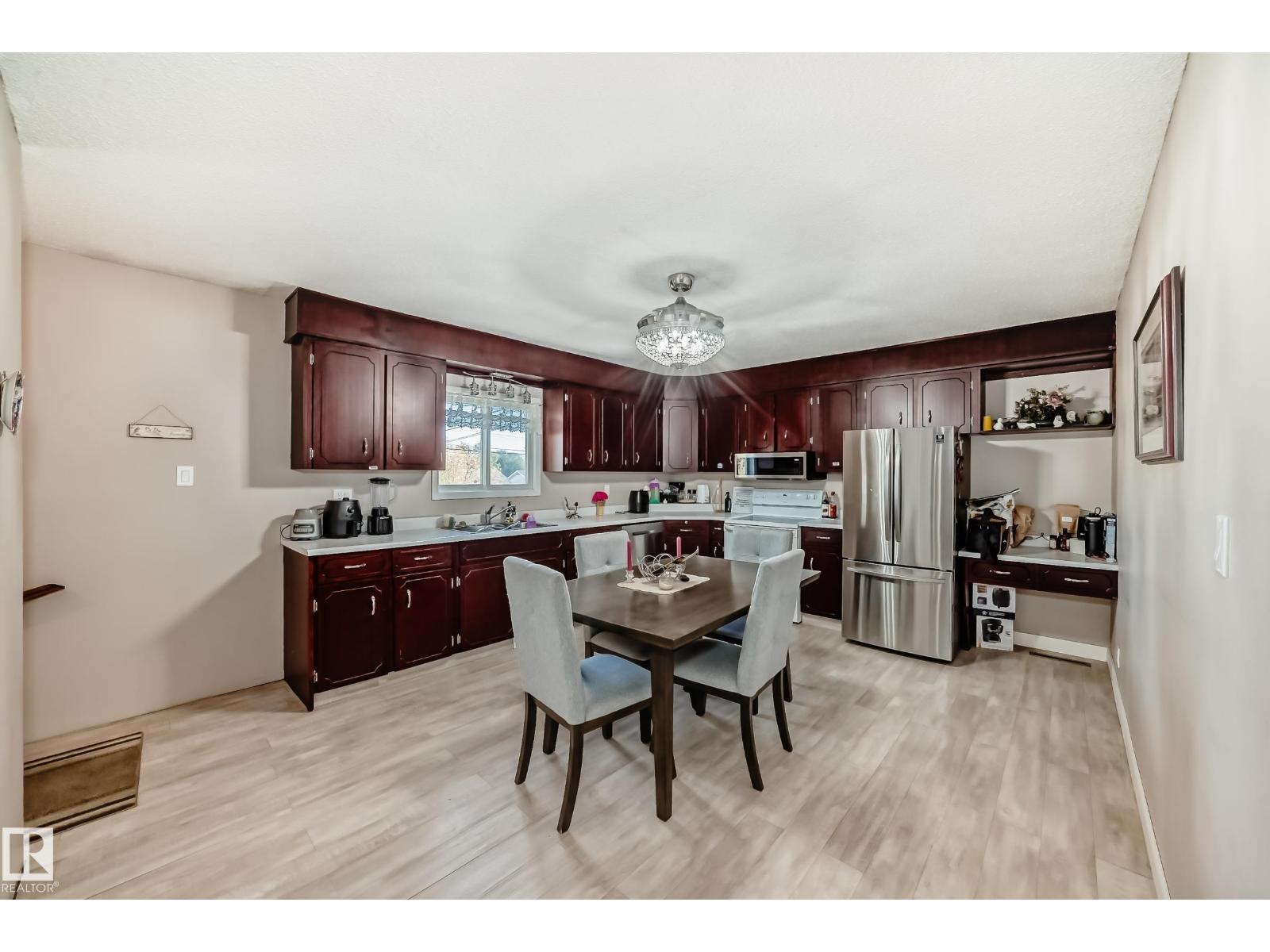5093 45 St, Drayton Valley, Alberta  T7A 1C2 - Photo 4 - E4461368