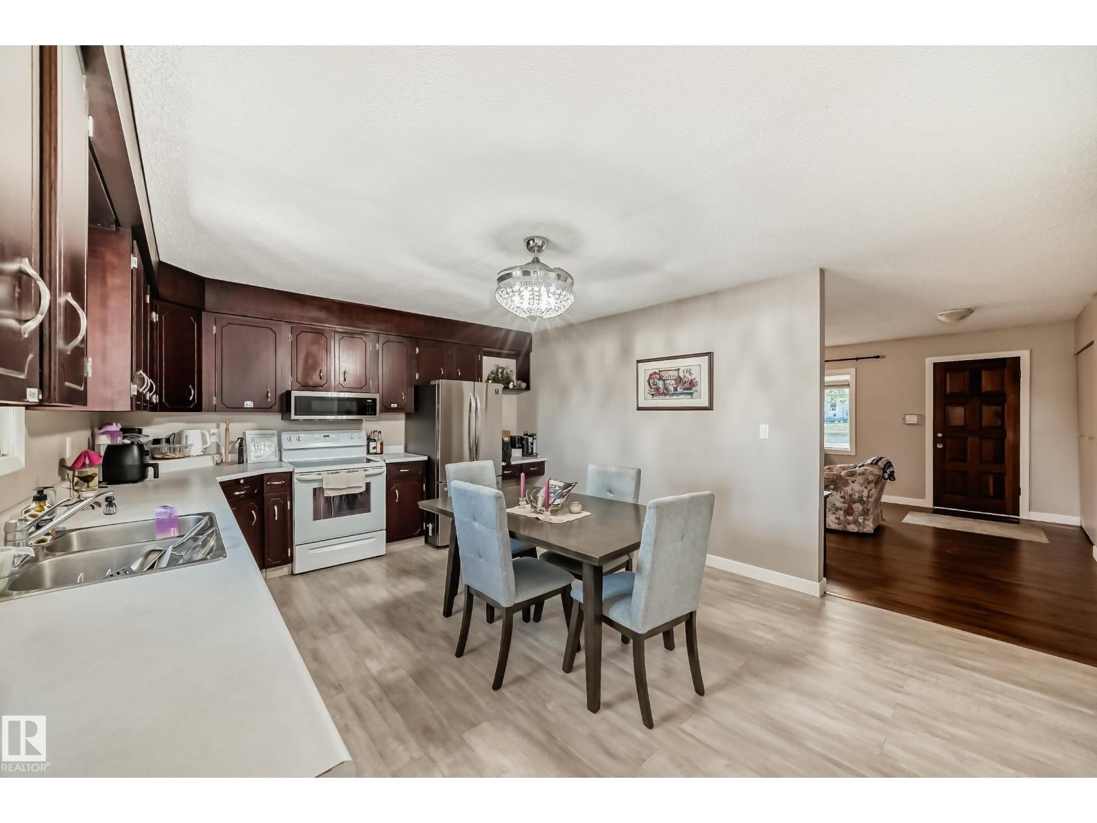 5093 45 St, Drayton Valley, Alberta  T7A 1C2 - Photo 6 - E4461368