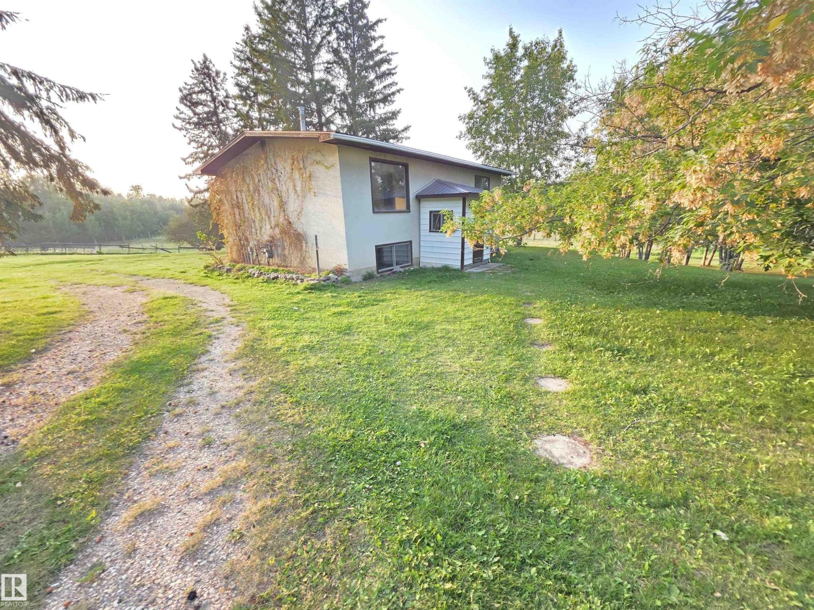 56418 Rge Road 35, Rural Lac Ste. Anne County, Alberta  T0E 1A0 - Photo 10 - E4462035