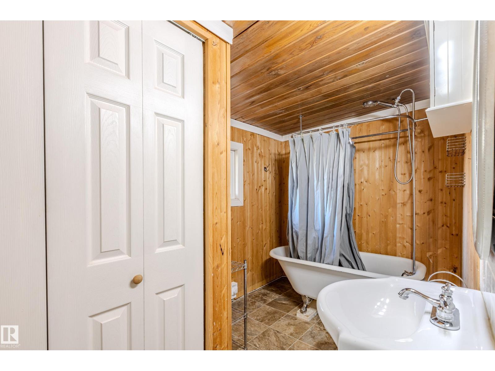 161 Lakeshore Dr, Rural Lac Ste. Anne County, Alberta T0E 1V0 - Photo 14 - E4462817