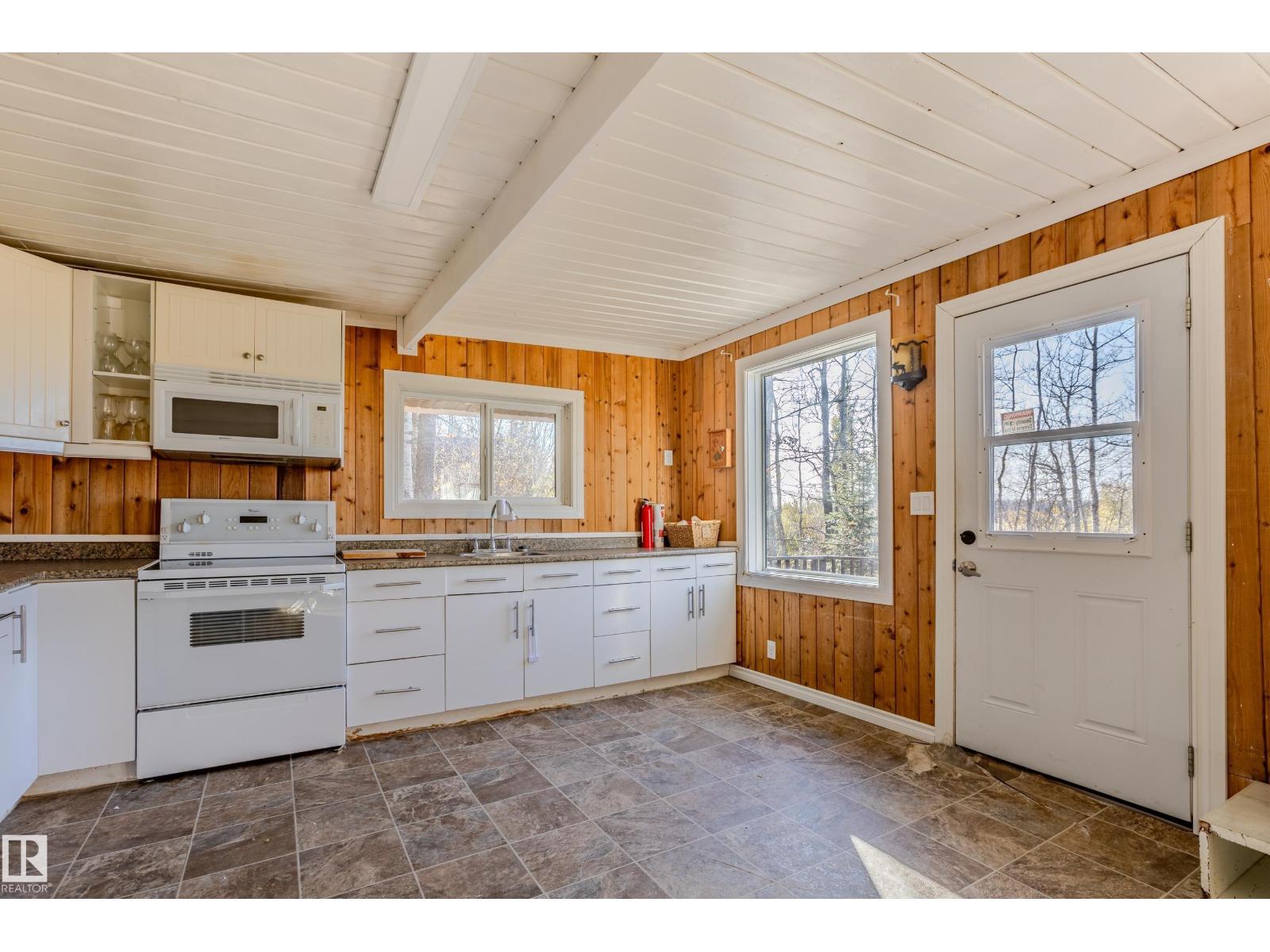 161 Lakeshore Dr, Rural Lac Ste. Anne County, Alberta T0E 1V0 - Photo 7 - E4462817