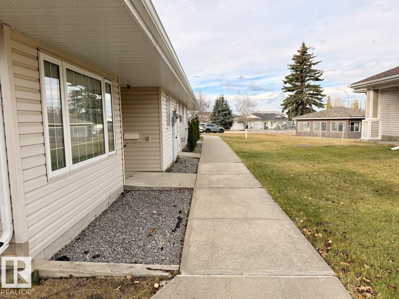 #4 4548 Madsen Av, Drayton Valley, Alberta  T7A 1N8 - Photo 2 - E4463415