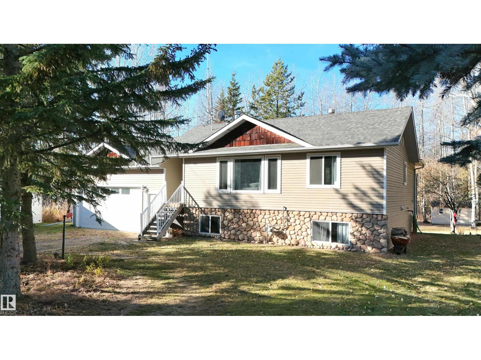 4351 22 St, Rural Wetaskiwin County, Alberta  T0C 2C0 - Photo 1 - E4463552