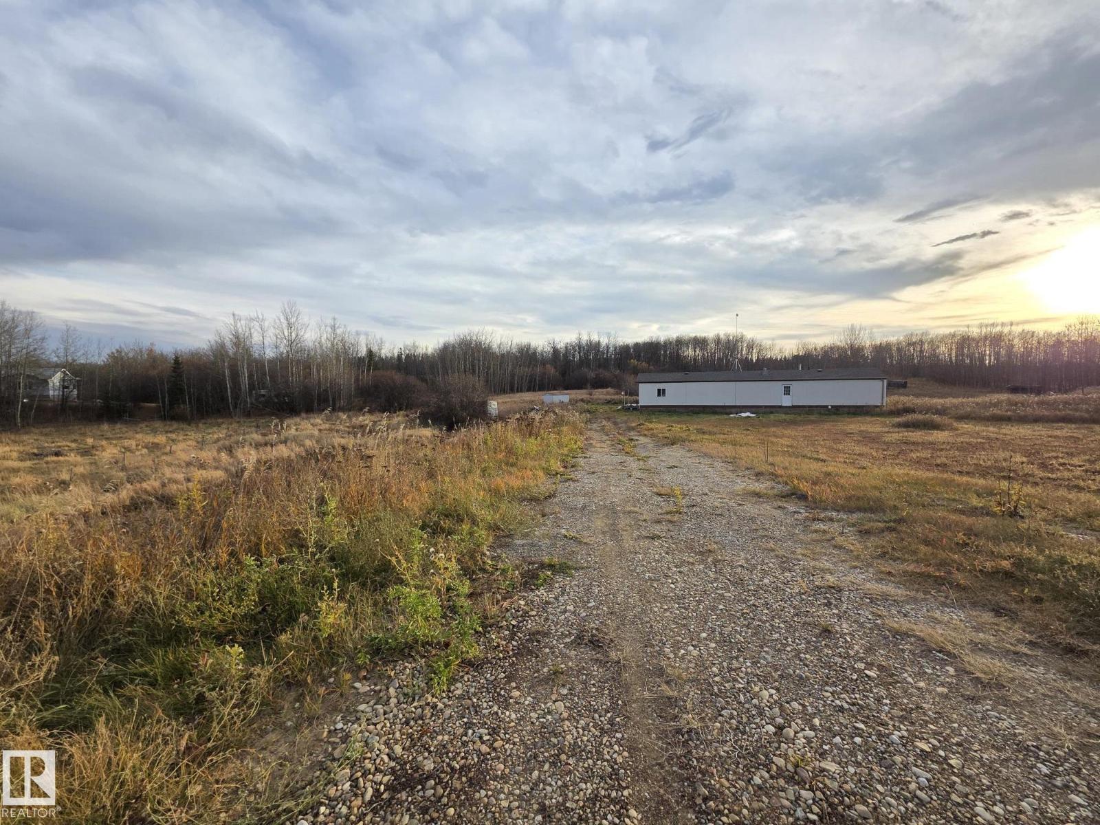 #107 54228 Rge Road 12, Rural Lac Ste. Anne County, Alberta T0E 1V2 - Photo 4 - E4463744