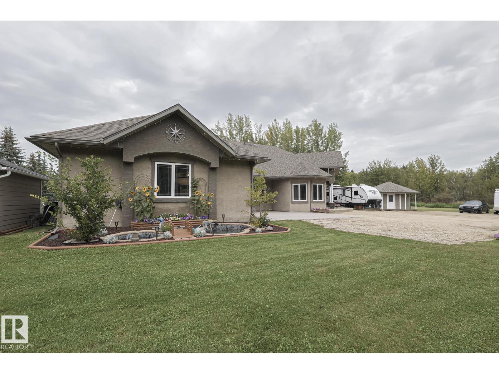 4 Third Av, Entwistle, Alberta T0E 0T0 - Photo 5 - E4463914