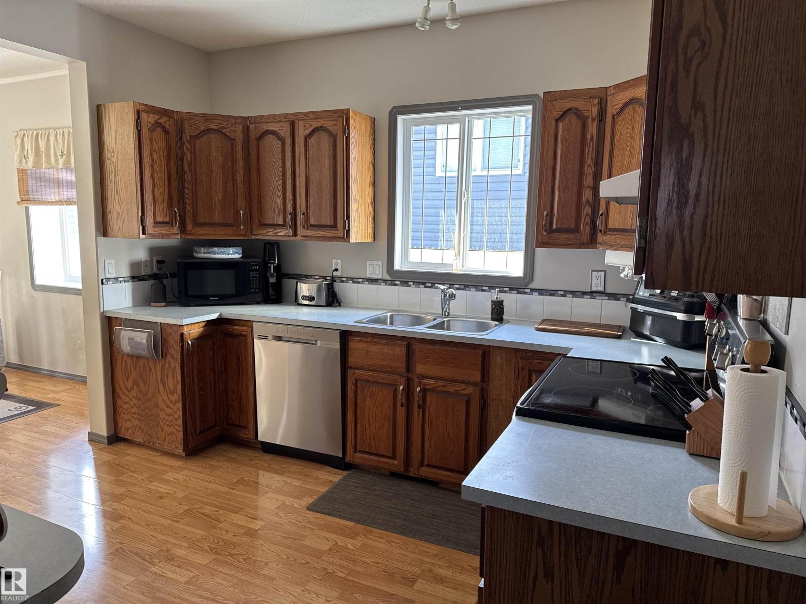 4745 49 Av, Drayton Valley, Alberta  T7A 1J3 - Photo 8 - E4463936