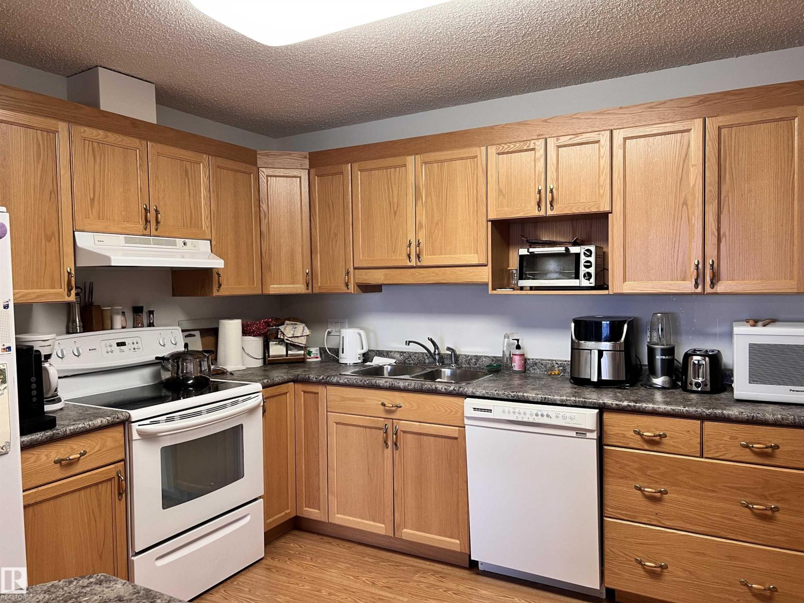 #406 4004 - 47 St., Drayton Valley, Alberta  T7A 0A2 - Photo 3 - E4463942