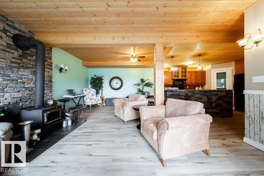 118 2 St W, Rural Wetaskiwin County, Alberta T0C 0A0 - Photo 30 - E4464448