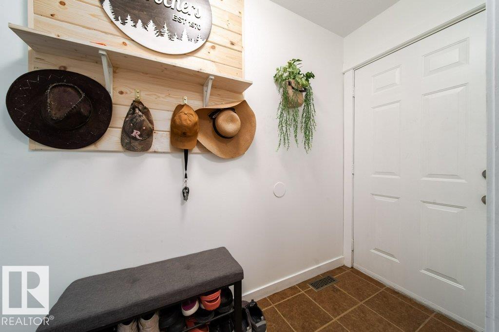 118 2 St W, Rural Wetaskiwin County, Alberta T0C 0A0 - Photo 6 - E4464448