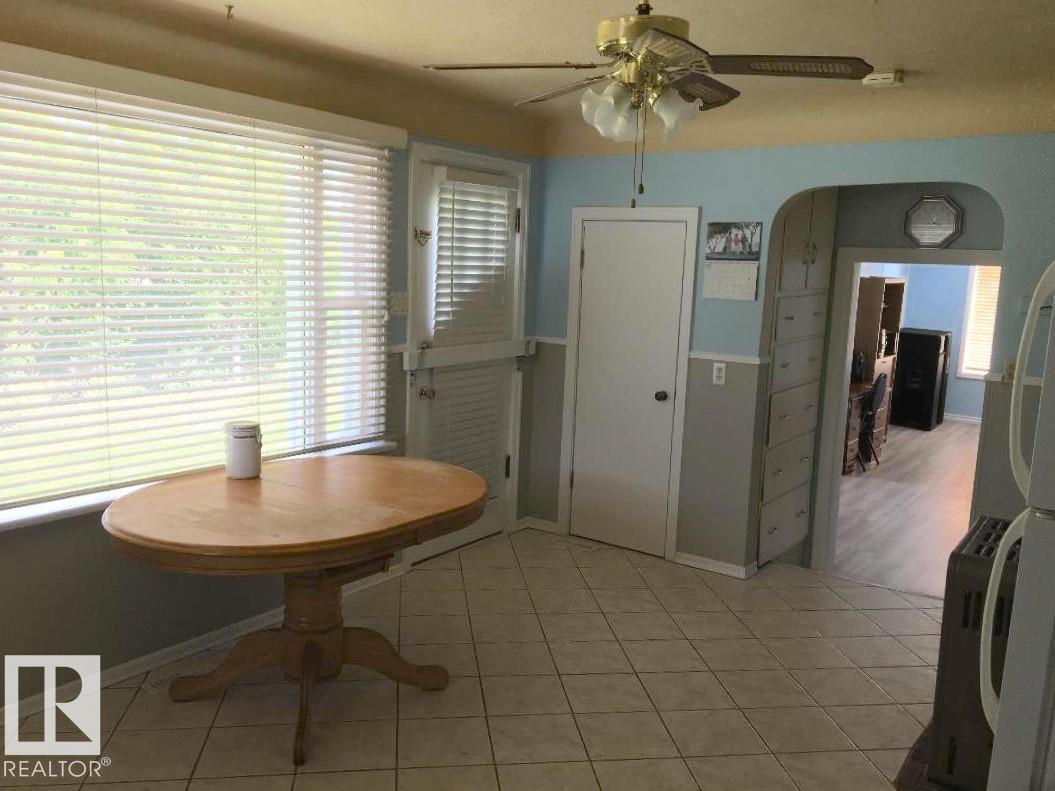 5012 50 Av, Entwistle, Alberta T0E 0S0 - Photo 12 - E4465092