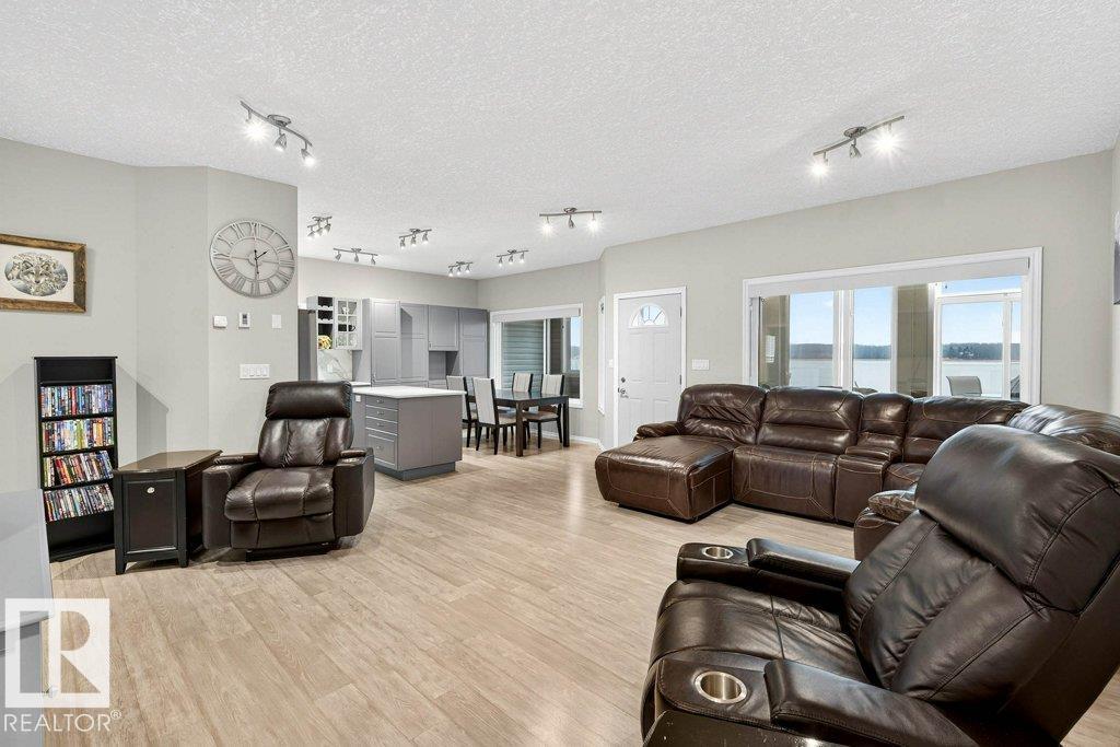 257 Lakeshore Dr, Rural Lac Ste. Anne County, Alberta T0E 1V6 - Photo 10 - E4465157