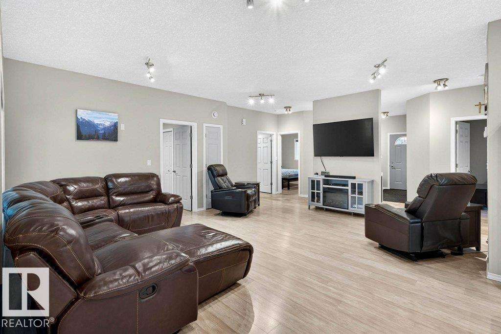 257 Lakeshore Dr, Rural Lac Ste. Anne County, Alberta T0E 1V6 - Photo 11 - E4465157