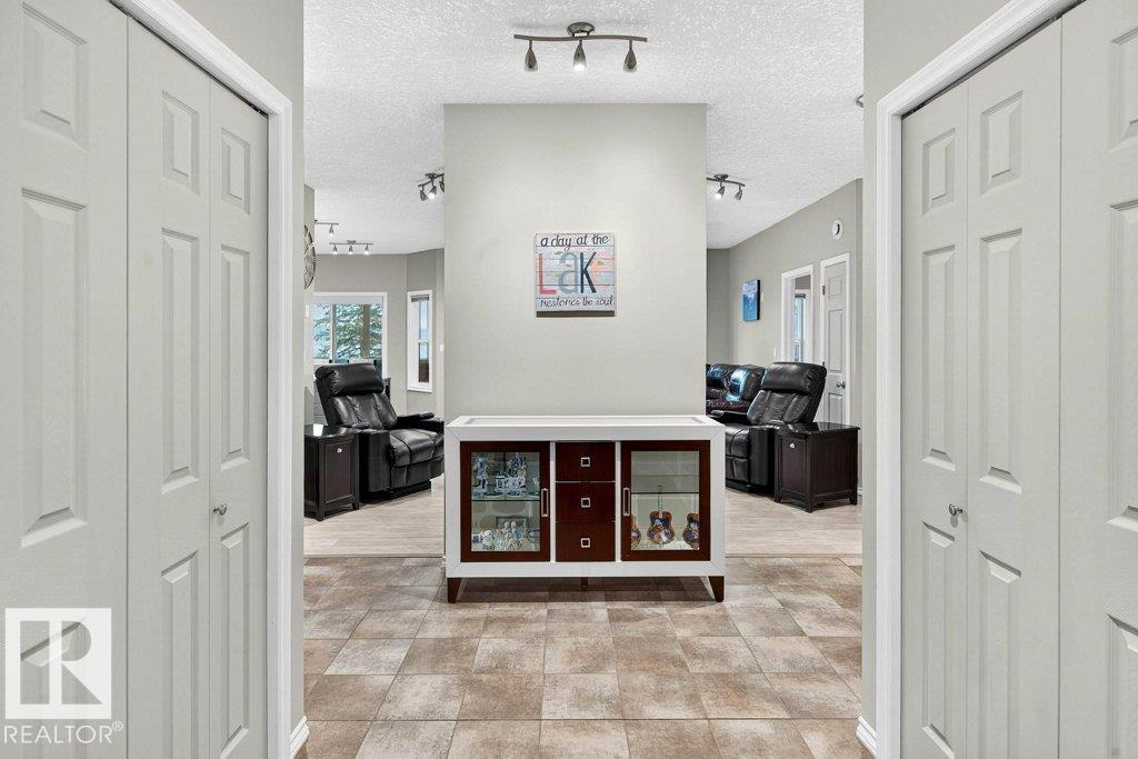 257 Lakeshore Dr, Rural Lac Ste. Anne County, Alberta T0E 1V6 - Photo 7 - E4465157