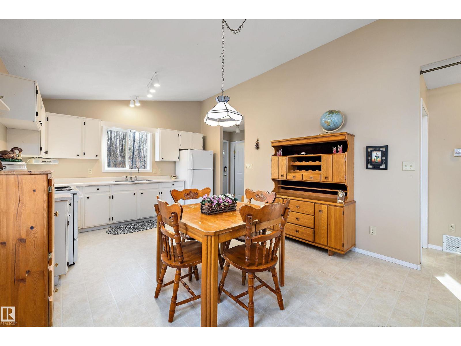 #62 3215 Twp Road 574, Rural Lac Ste. Anne County, Alberta T0E 1A0 - Photo 11 - E4465787