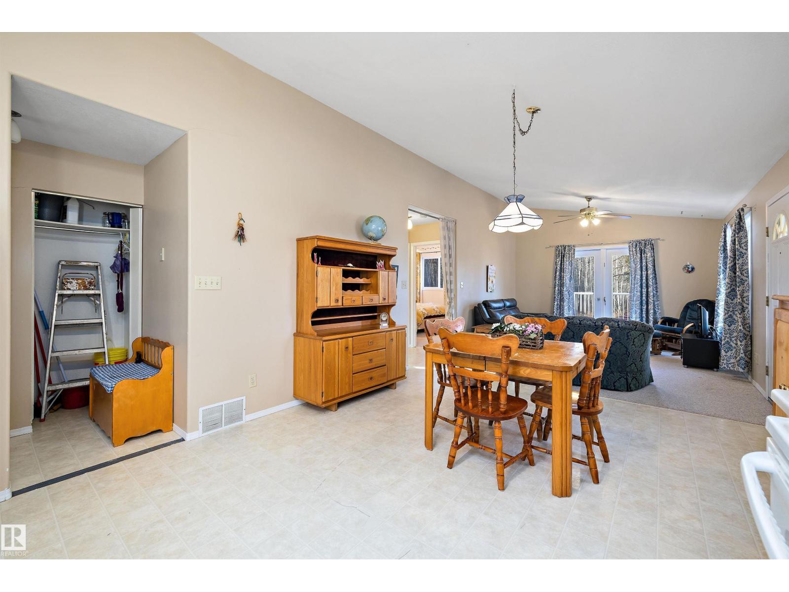 #62 3215 Twp Road 574, Rural Lac Ste. Anne County, Alberta T0E 1A0 - Photo 16 - E4465787