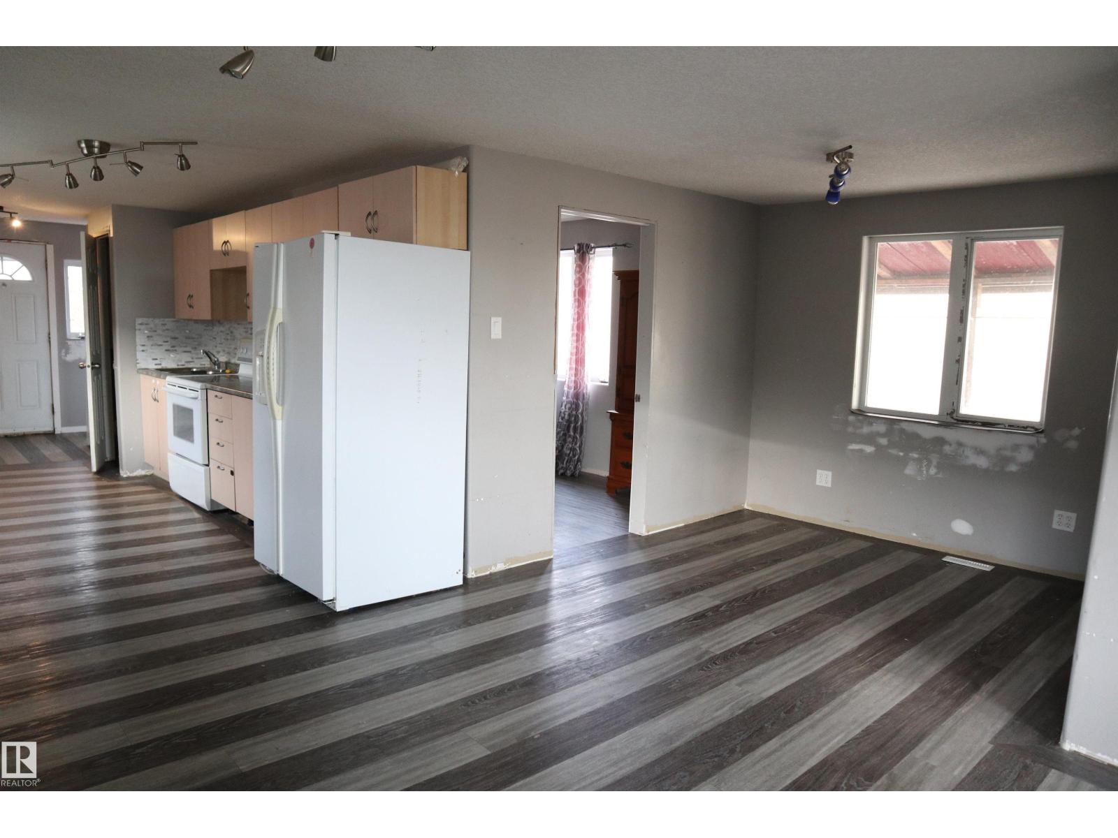 4804 49 St, Calmar, Alberta  T0C 0V0 - Photo 6 - E4466135