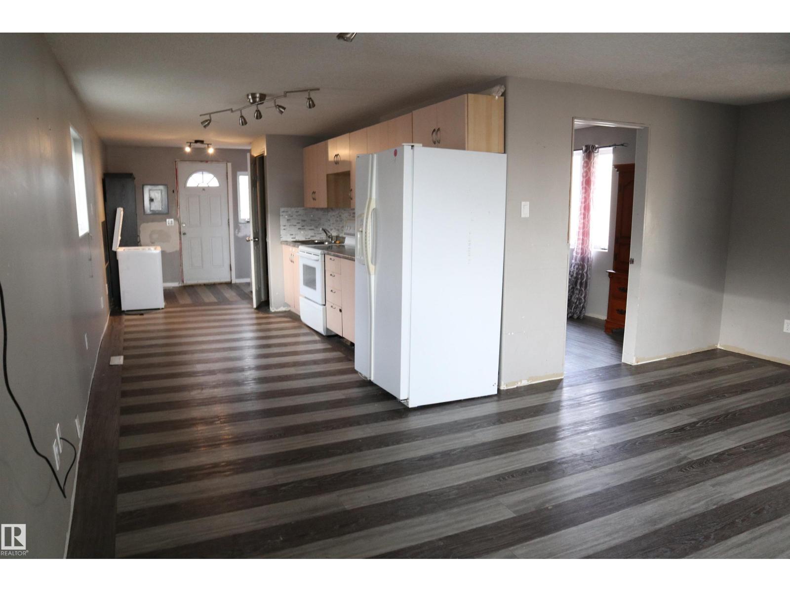 4804 49 St, Calmar, Alberta  T0C 0V0 - Photo 7 - E4466135