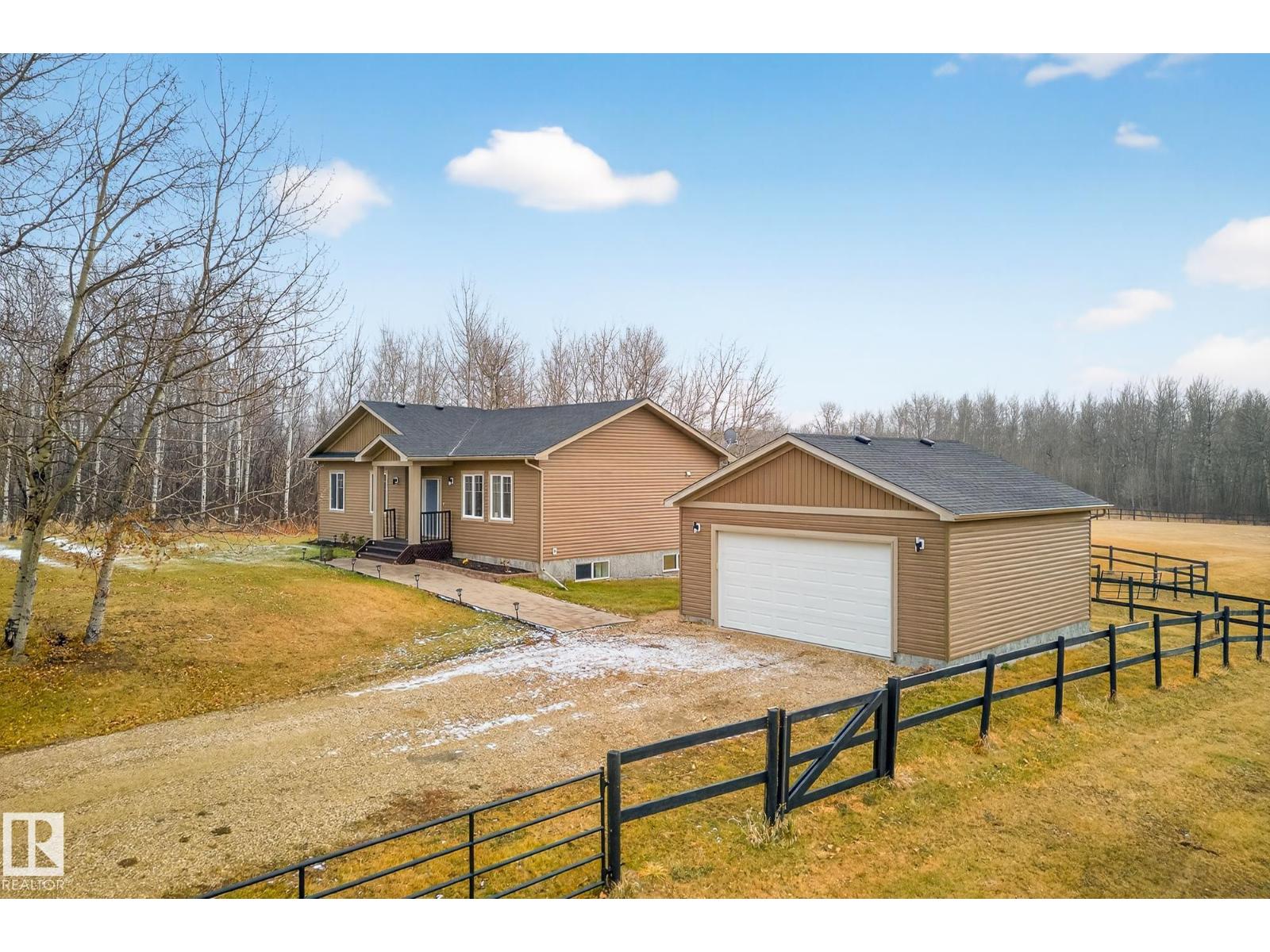 #211 55108 Rge Road 15, Rural Lac Ste. Anne County, Alberta T0E 1V0 - Photo 5 - E4466165