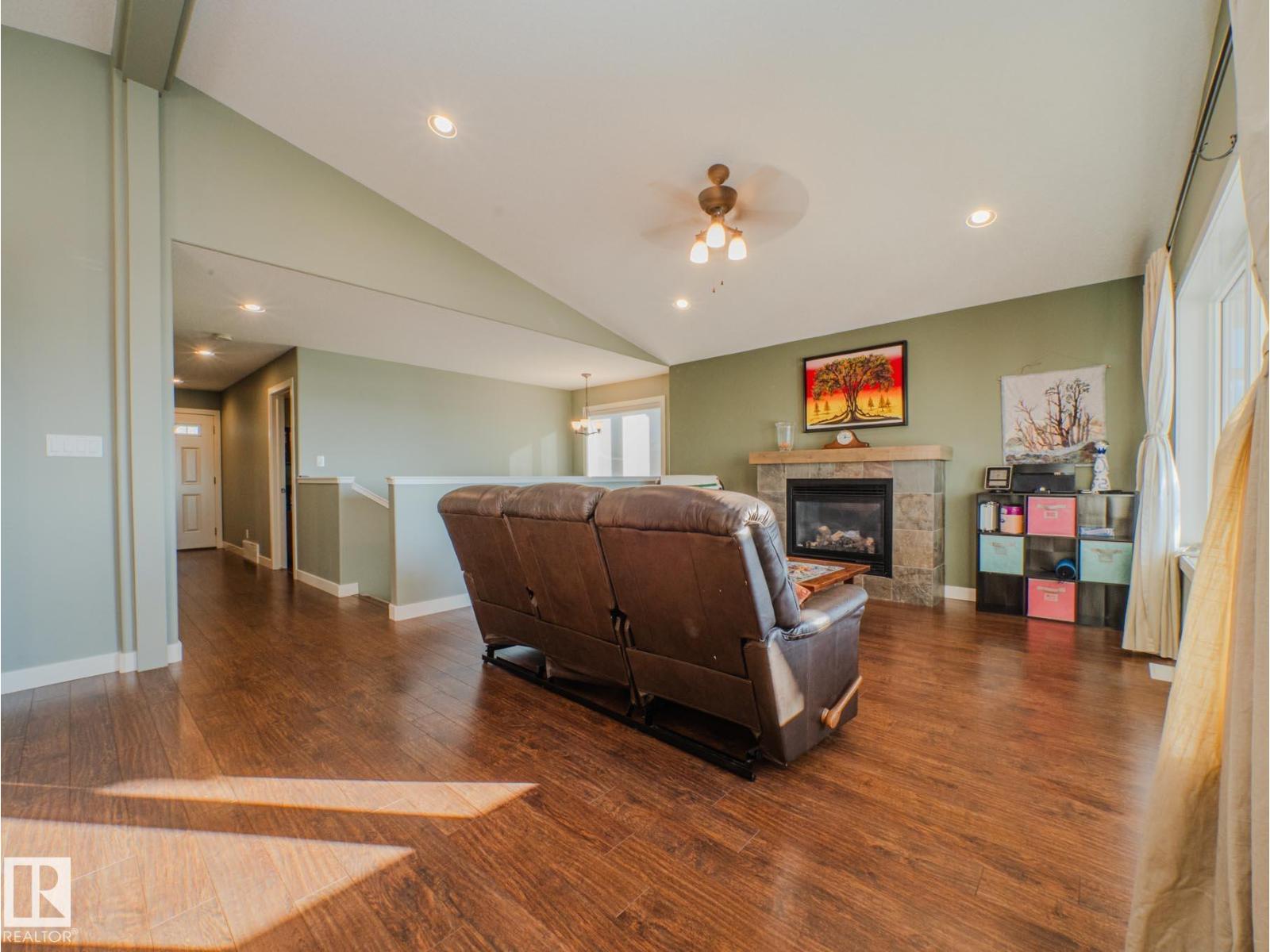 #521 55101 Ste. Anne Tr, Rural Lac Ste. Anne County, Alberta T0E 1A1 - Photo 3 - E4466462