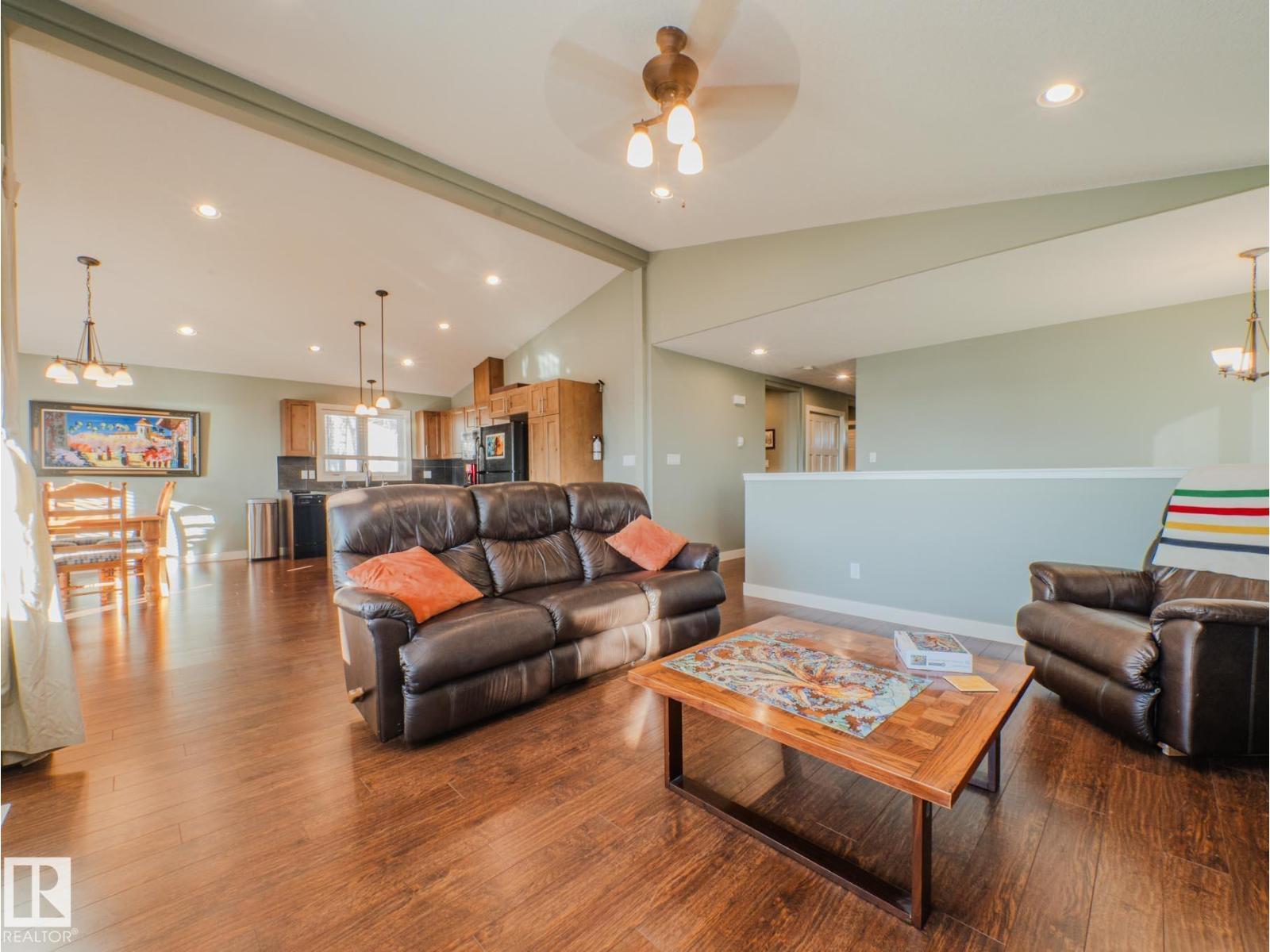 #521 55101 Ste. Anne Tr, Rural Lac Ste. Anne County, Alberta T0E 1A1 - Photo 5 - E4466462