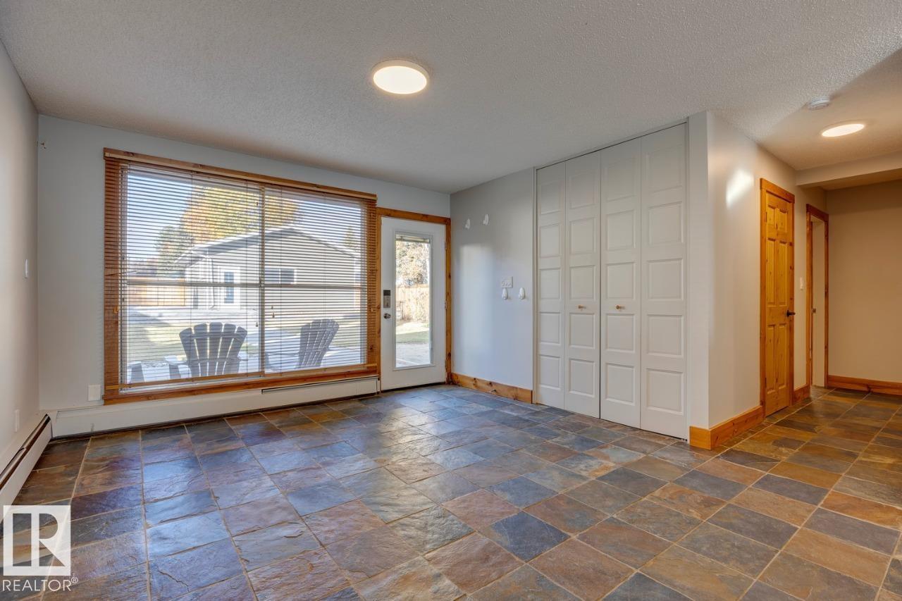 129 1 Av, Rural Parkland County, Alberta T0E 2B0 - Photo 11 - E4467027