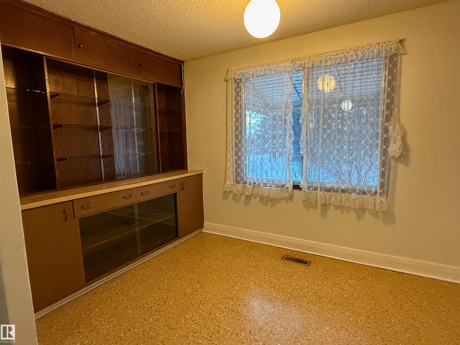 301 4 Av E, Winfield, Alberta  T0C 2X0 - Photo 10 - E4468179