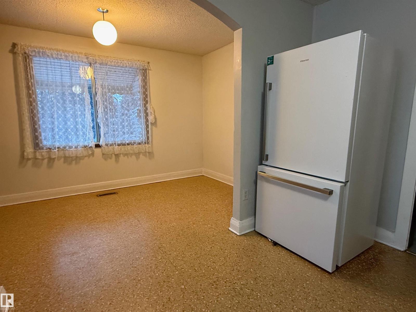 301 4 Av E, Winfield, Alberta  T0C 2X0 - Photo 14 - E4468179