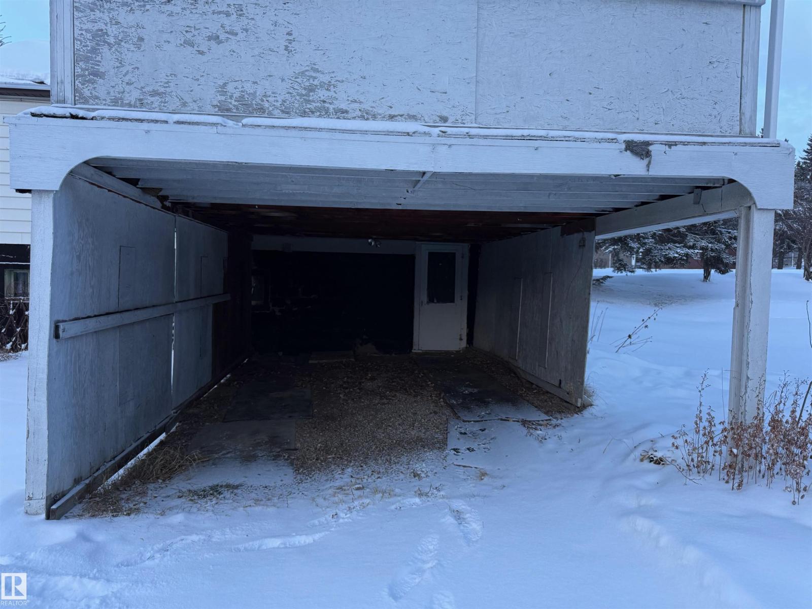 301 4 Av E, Winfield, Alberta  T0C 2X0 - Photo 9 - E4468179