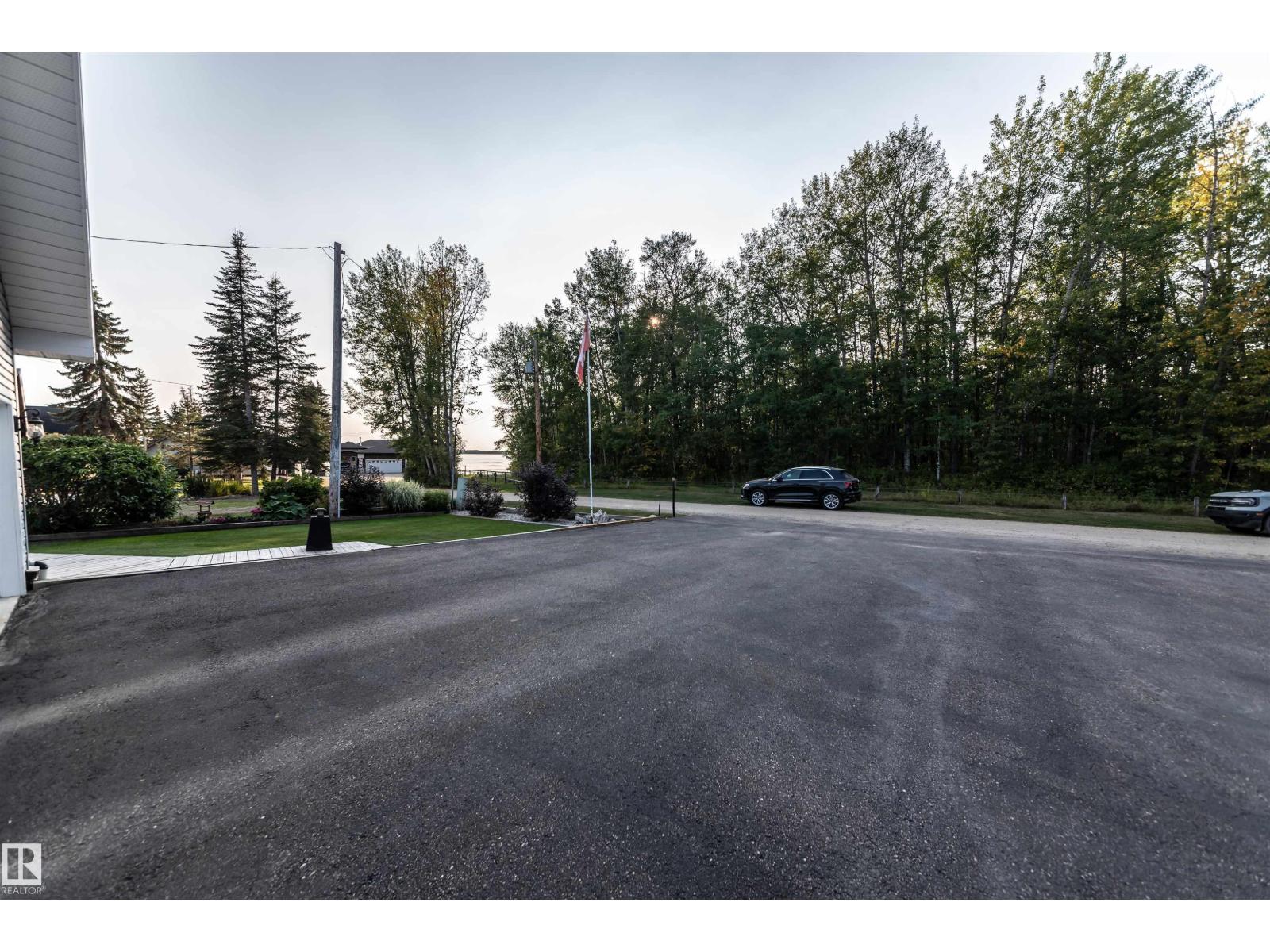 1087 10 St, Rural Lac Ste. Anne County, Alberta  T0E 1A0 - Photo 65 - E4468227