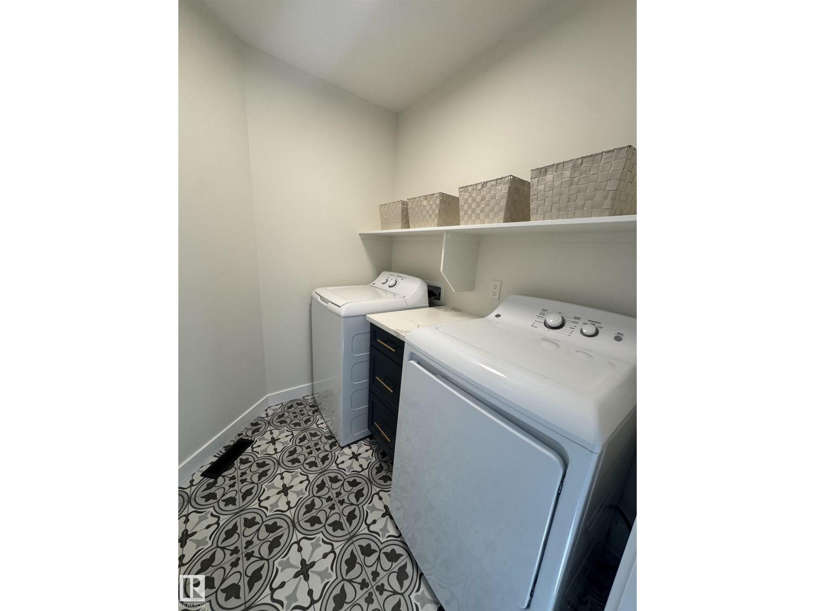 102 1 St, Rural Lac Ste. Anne County, Alberta  T0E 1A0 - Photo 30 - E4468887