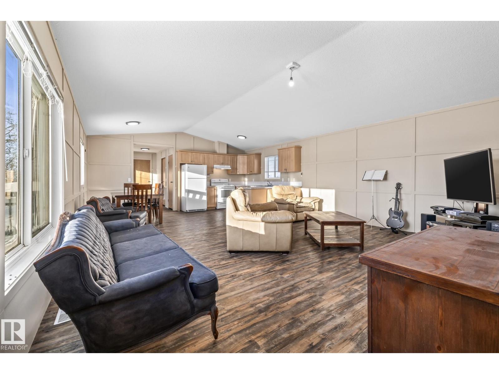 57303 Range Road 42, Rural Lac Ste. Anne County, Alberta  T0E 0J0 - Photo 10 - E4469027