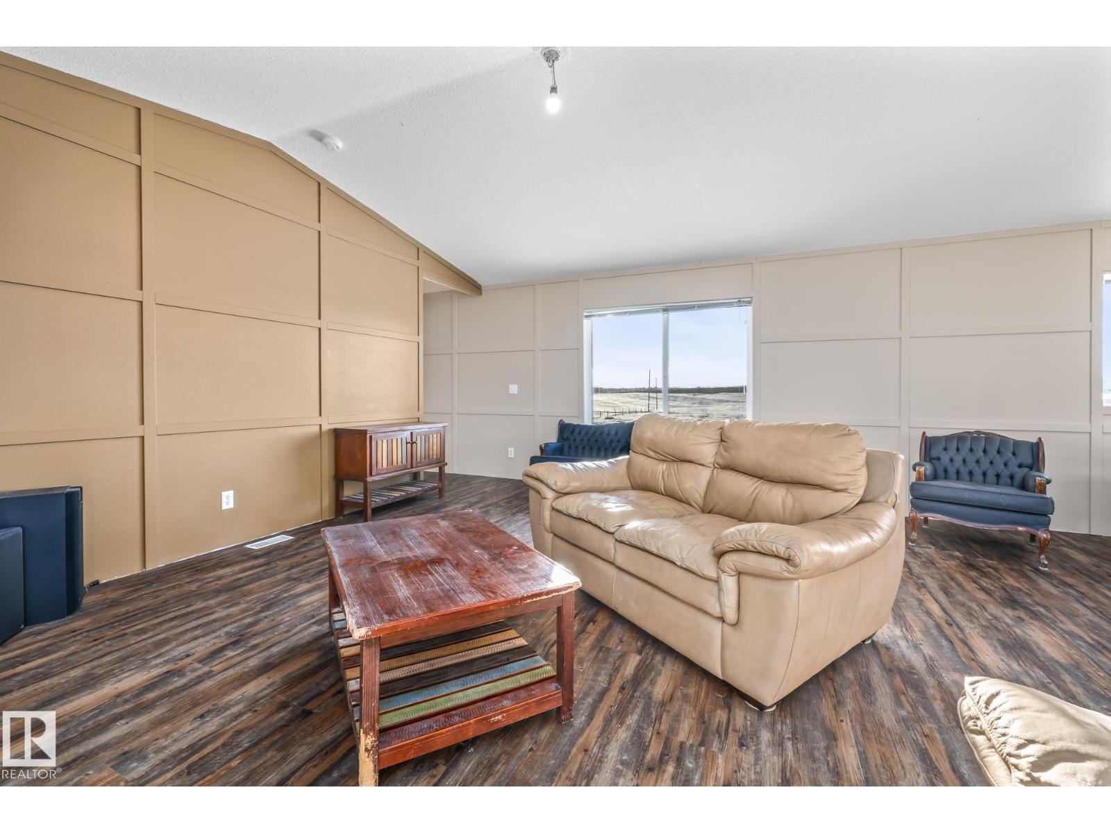 57303 Range Road 42, Rural Lac Ste. Anne County, Alberta  T0E 0J0 - Photo 12 - E4469027