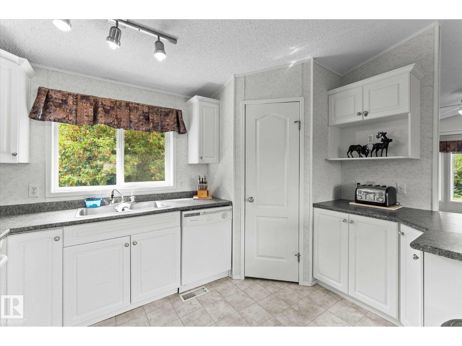 1308 Twp Road 552, Rural Lac Ste. Anne County, Alberta  T0E 1V0 - Photo 9 - E4469117