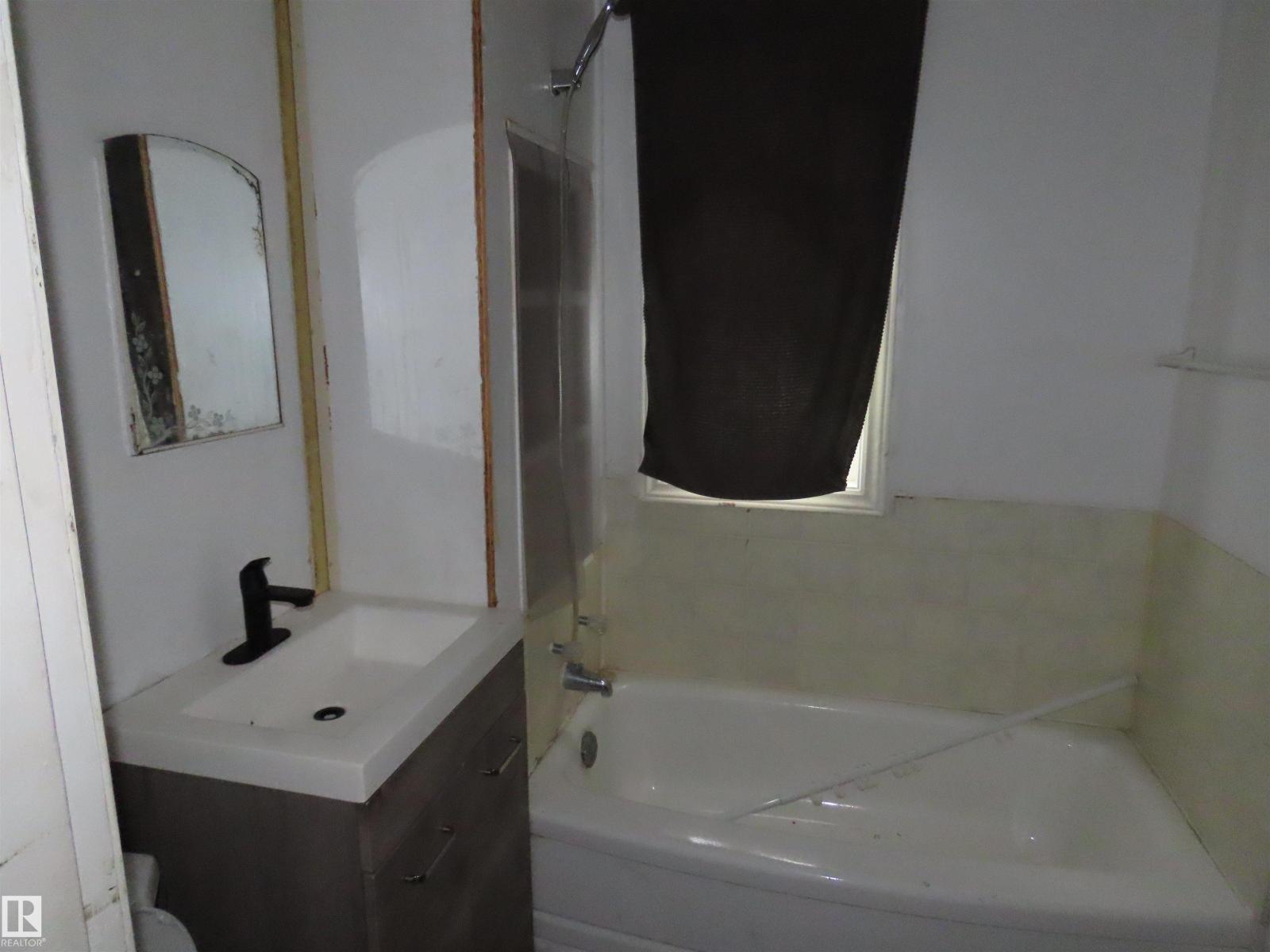 4924 51 Av, Sangudo, Alberta  T0E 2A0 - Photo 7 - E4469147