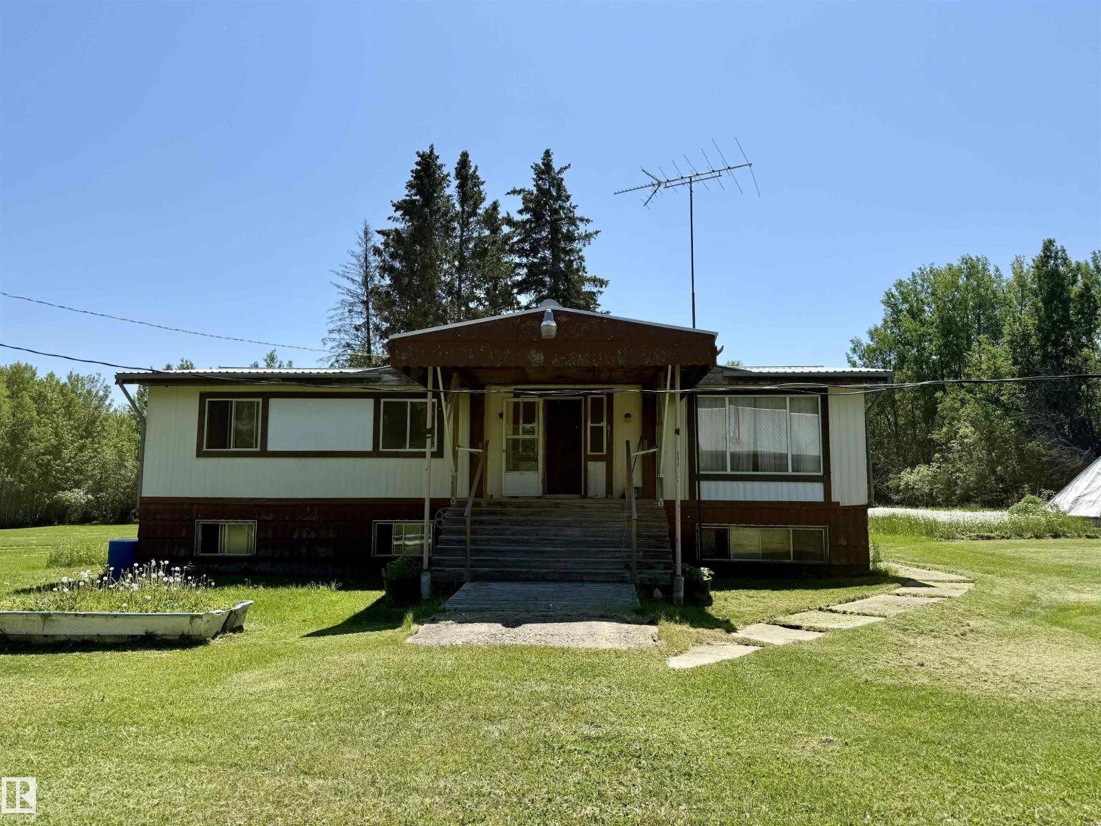 507 Lakeshore Drive Buck Lake, Rural Wetaskiwin County, Alberta T0C 0T0 - Photo 2 - E4469938