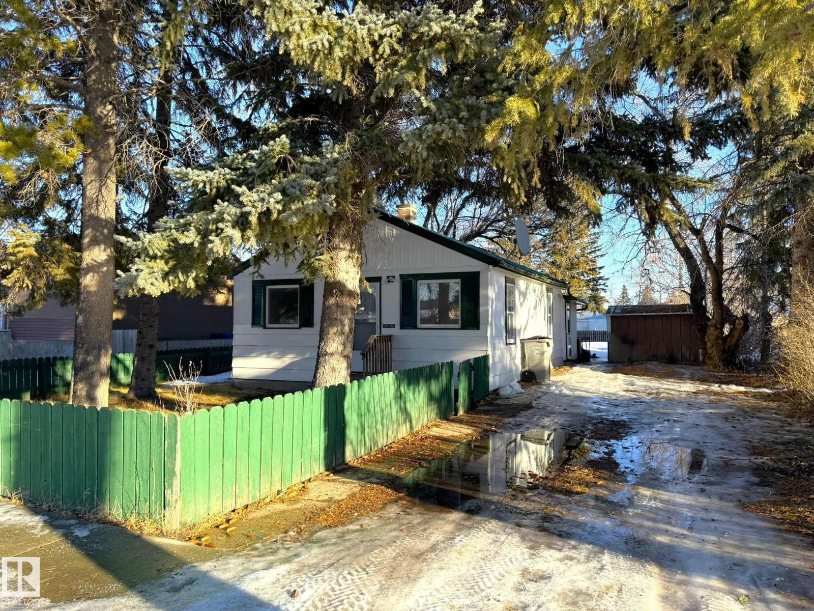 5007 49 St, Warburg, Alberta  T0C 2T0 - Photo 2 - E4470032