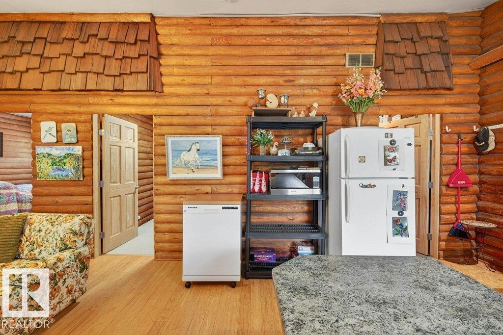 287 Lakeshore Dr, Rural Lac Ste. Anne County, Alberta  T0E 1V0 - Photo 12 - E4470186