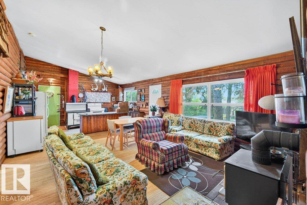 287 Lakeshore Dr, Rural Lac Ste. Anne County, Alberta  T0E 1V0 - Photo 6 - E4470186