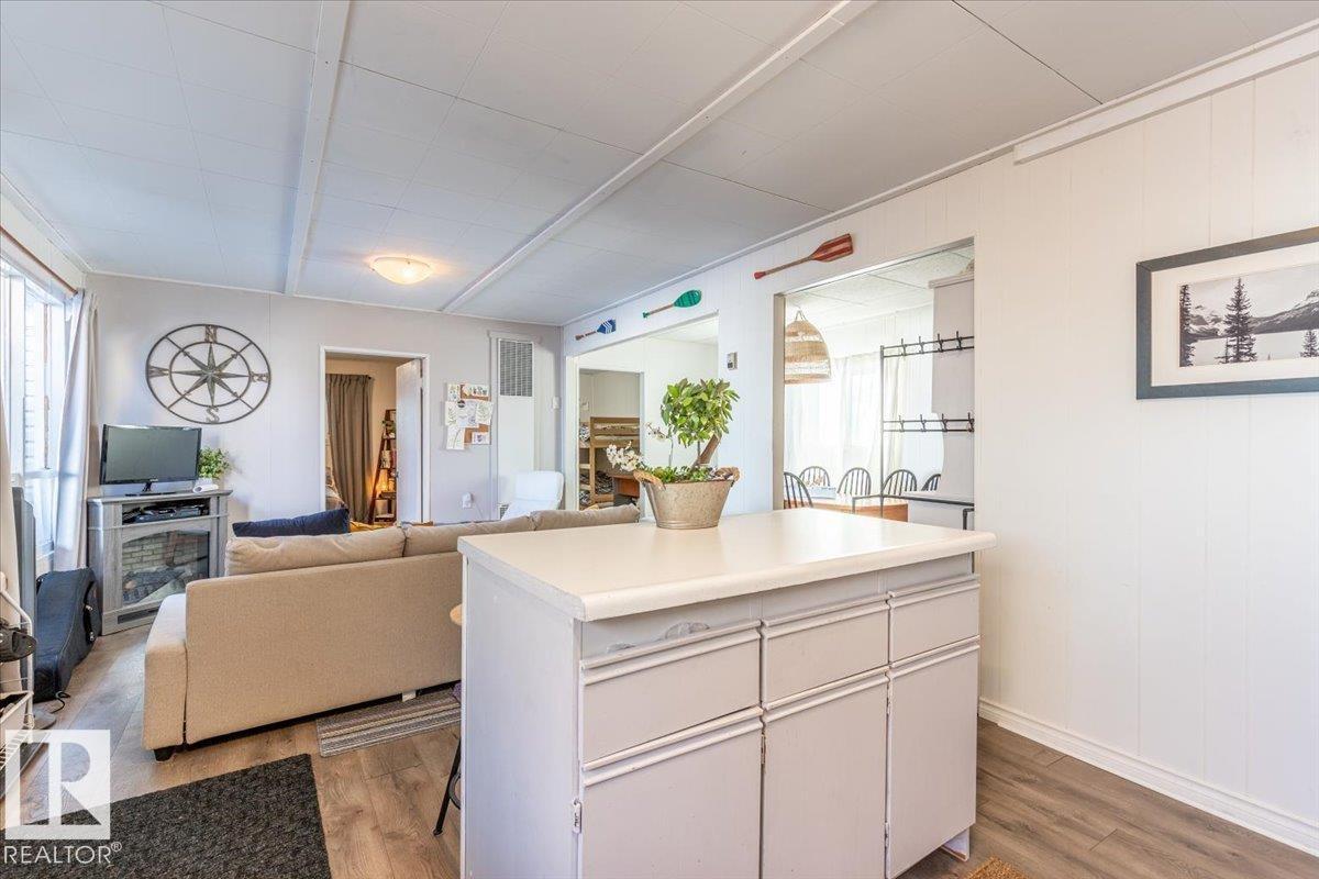 125 Poplar Bay Dr, Rural Wetaskiwin County, Alberta T0C 1X0 - Photo 3 - E4470478