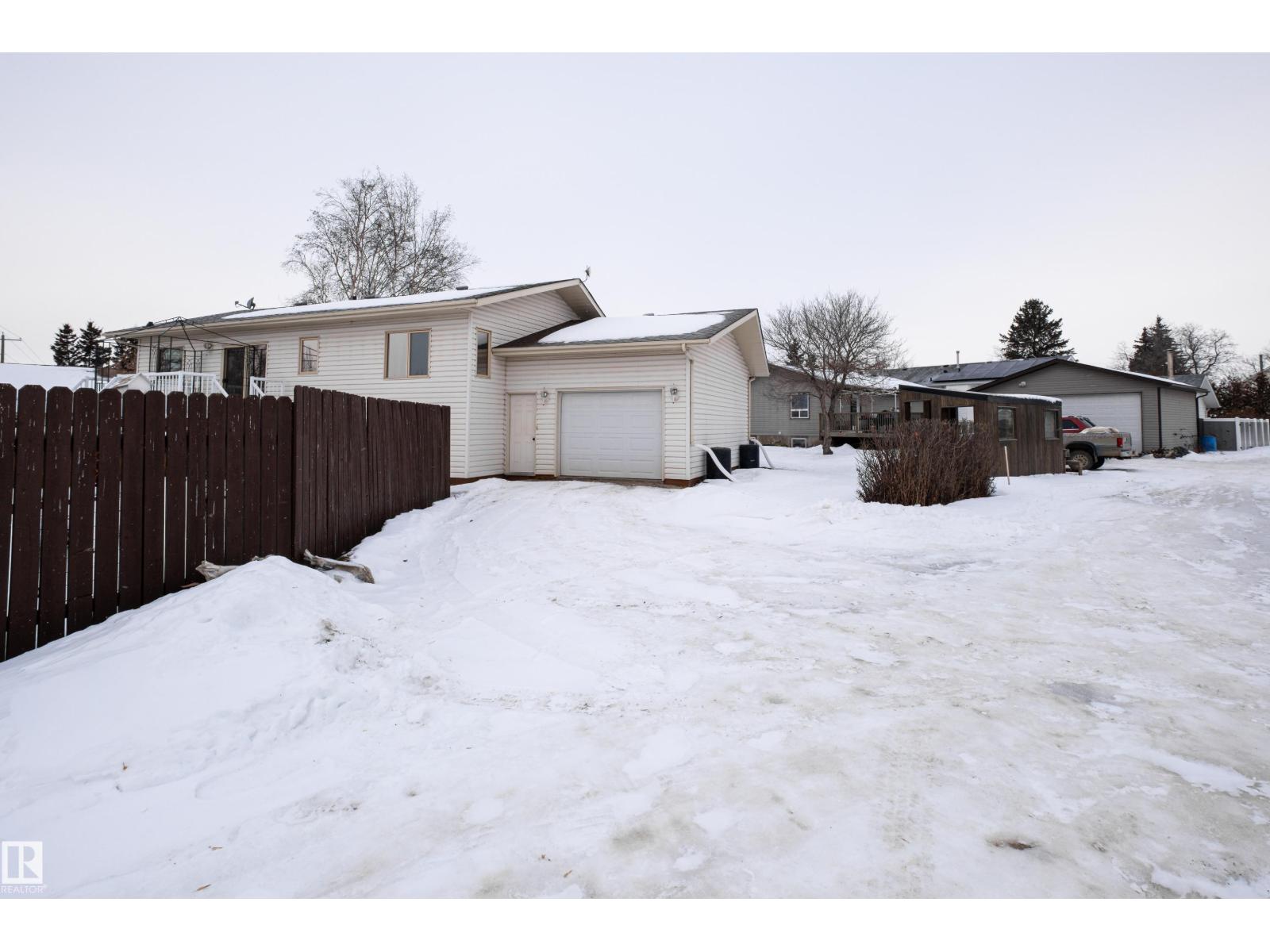 5215 49 Av, Onoway, Alberta  T0E 1V0 - Photo 39 - E4470980