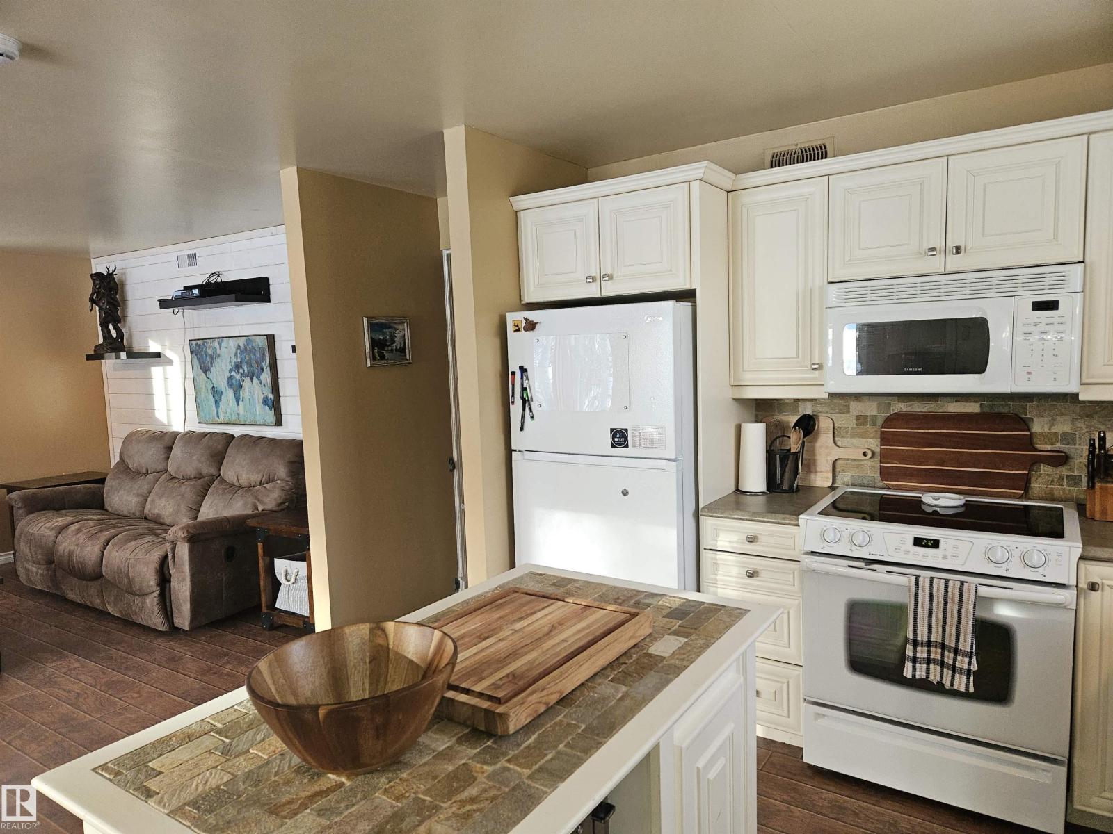 #51 6231 Hwy 633, Rural Lac Ste. Anne County, Alberta  T0E 0T0 - Photo 6 - E4471331