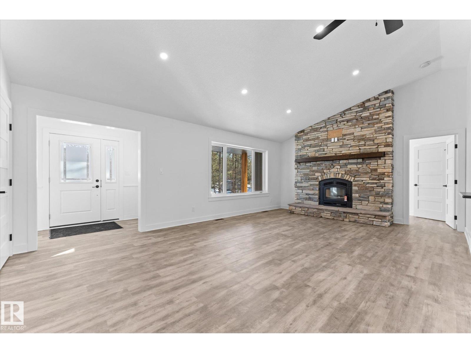 311 55504 Rr 13, Rural Lac Ste. Anne County, Alberta T0E 1V0 - Photo 4 - E4471562