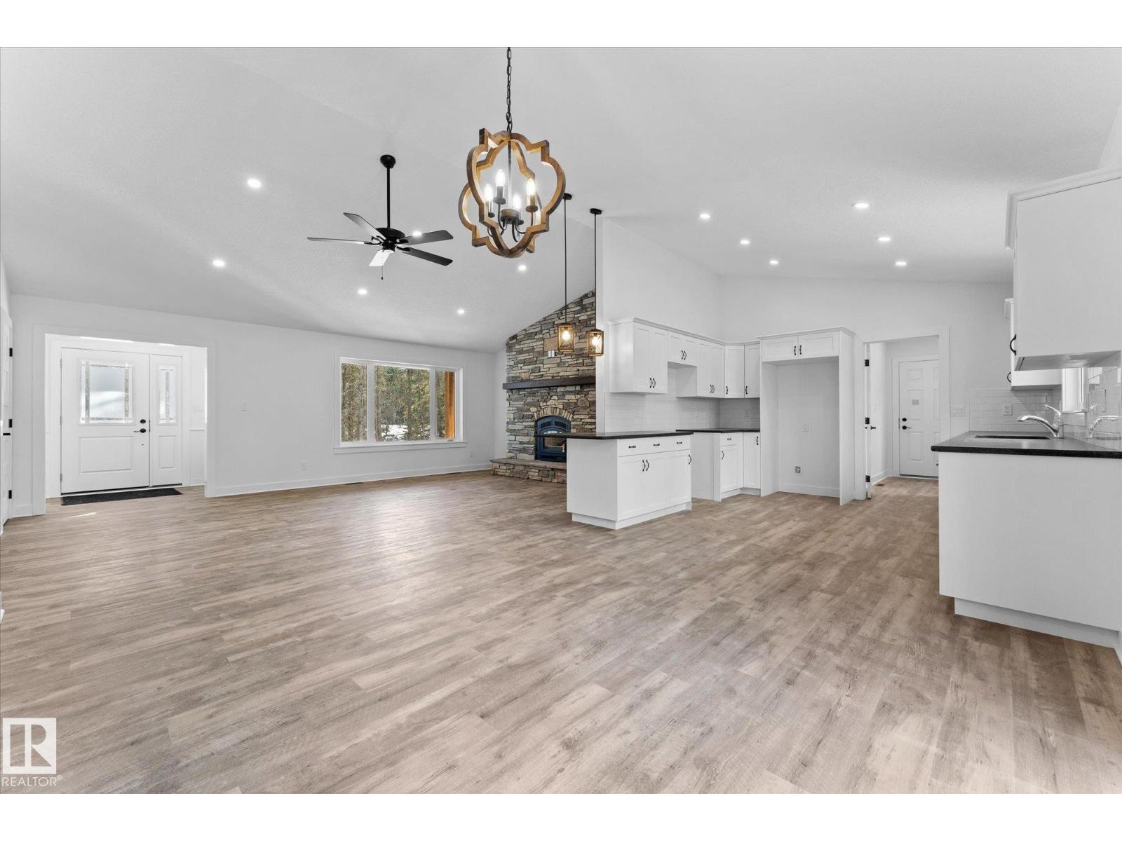 311 55504 Rr 13, Rural Lac Ste. Anne County, Alberta T0E 1V0 - Photo 8 - E4471562