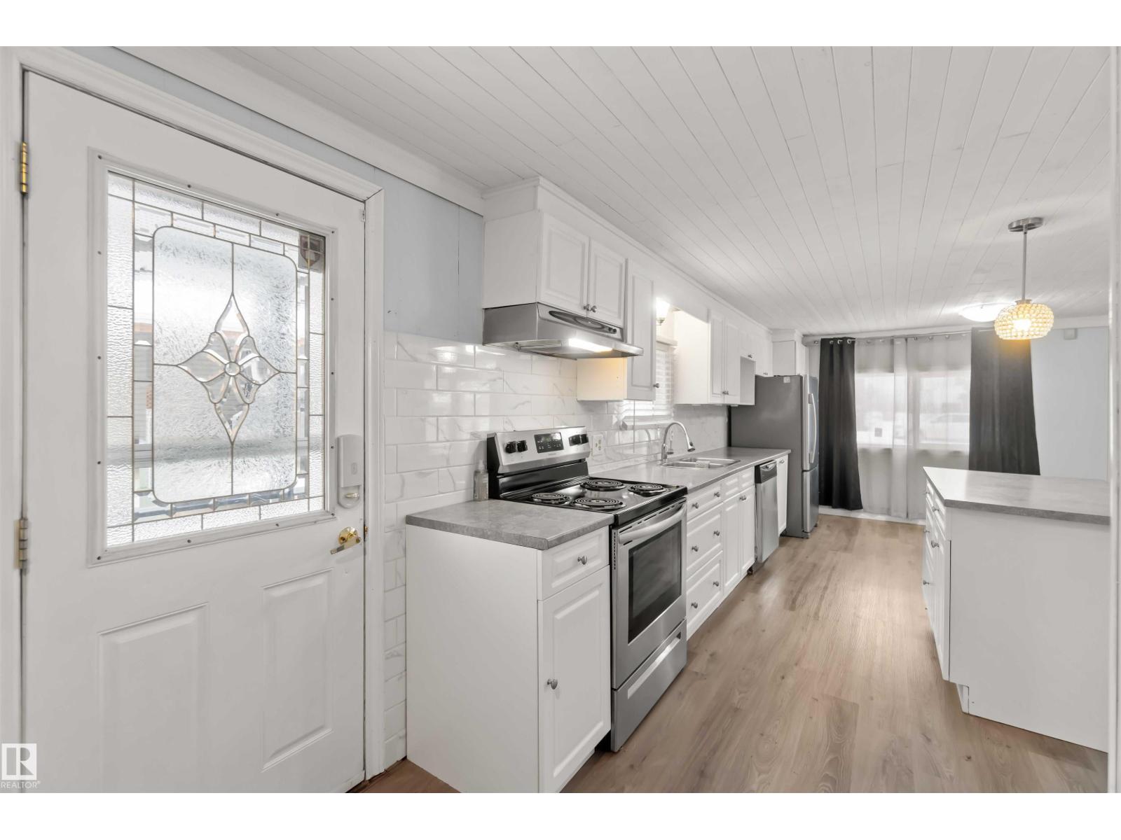 5021 53 Av, Wabamun, Alberta T0E 2K0 - Photo 3 - E4471734