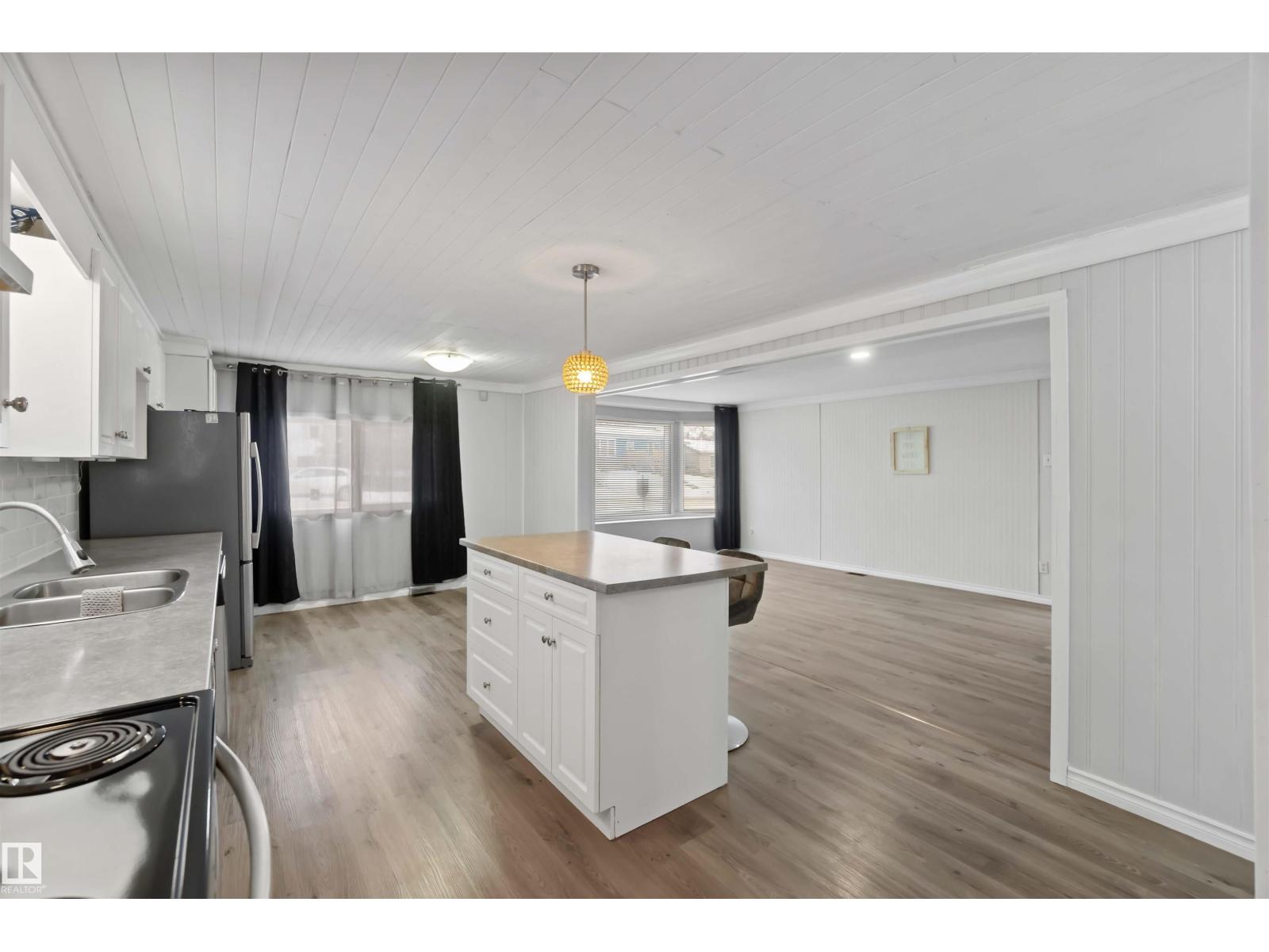 5021 53 Av, Wabamun, Alberta T0E 2K0 - Photo 5 - E4471734