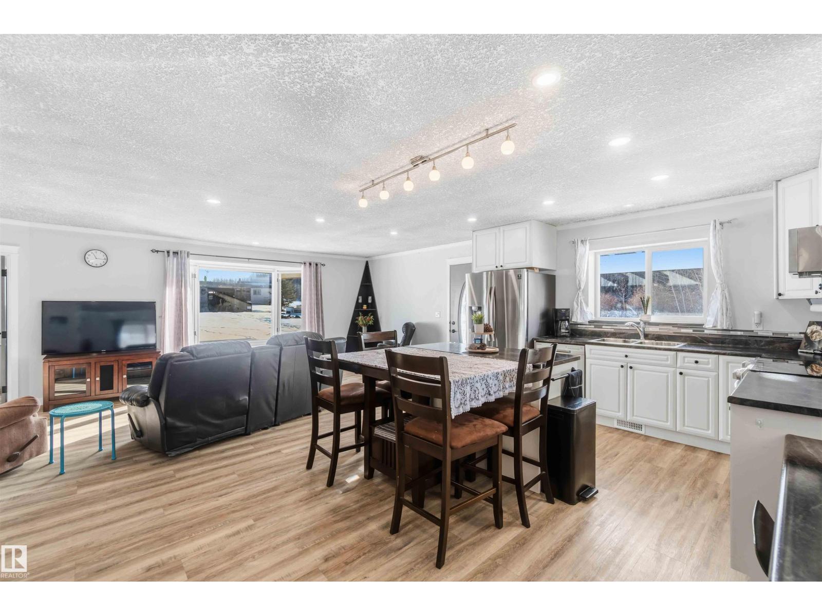 460041 Range Road 41, Rural Wetaskiwin County, Alberta  T0C 2X0 - Photo 10 - E4472424