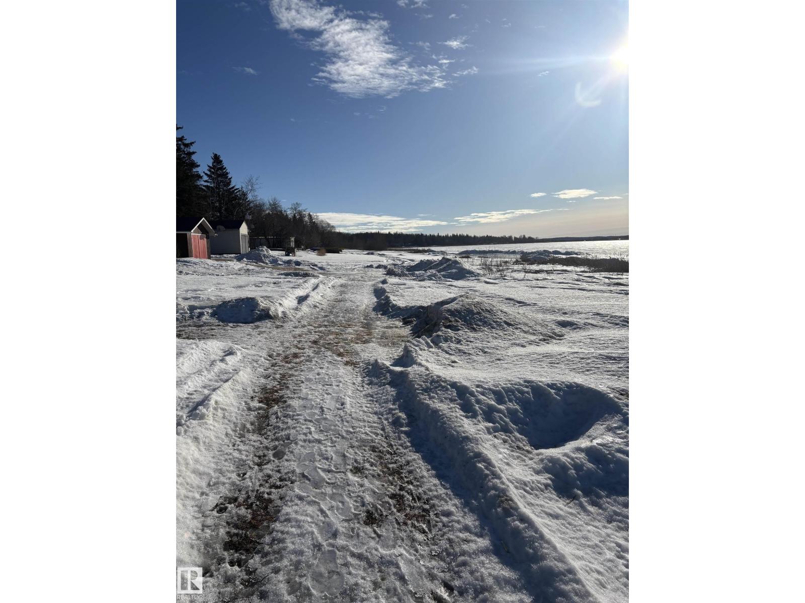 251 Lakeshore Dr, Rural Lac Ste. Anne County, Alberta  T0E 1V0 - Photo 18 - E4472497