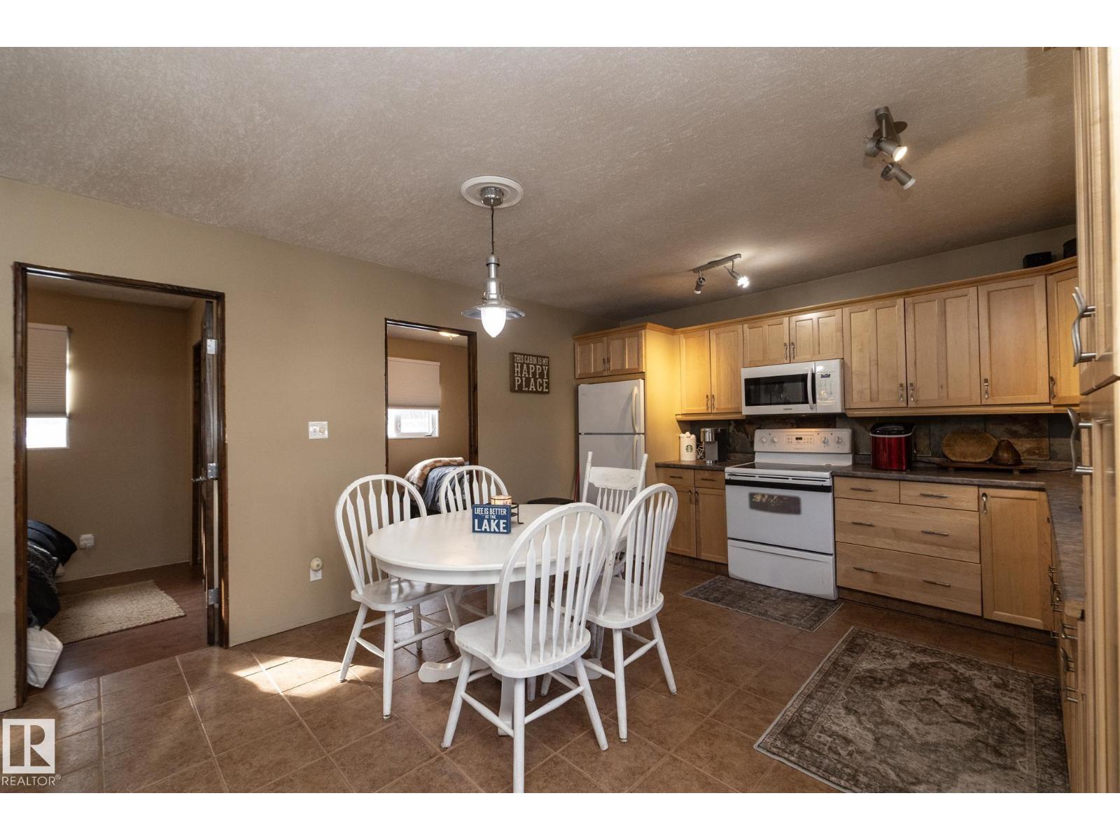 5596 Nakamun Dr, Rural Lac Ste. Anne County, Alberta  T0E 1V0 - Photo 10 - E4472635