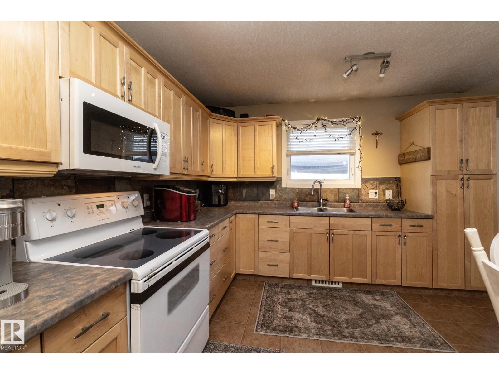 5596 Nakamun Dr, Rural Lac Ste. Anne County, Alberta  T0E 1V0 - Photo 14 - E4472635