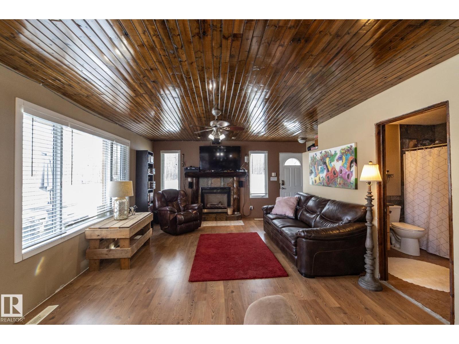 5596 Nakamun Dr, Rural Lac Ste. Anne County, Alberta  T0E 1V0 - Photo 18 - E4472635